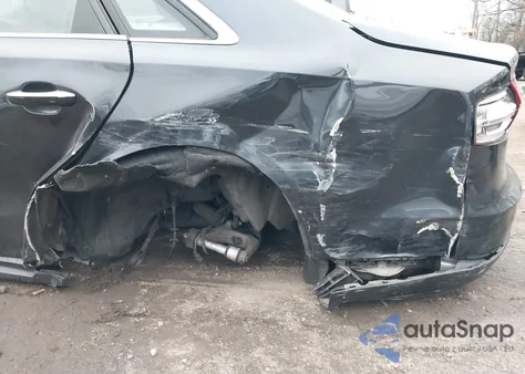 2017 Audi A8 L 3.0T z USA, uszkodzony, nr VIN WAU44AFD2HN003919